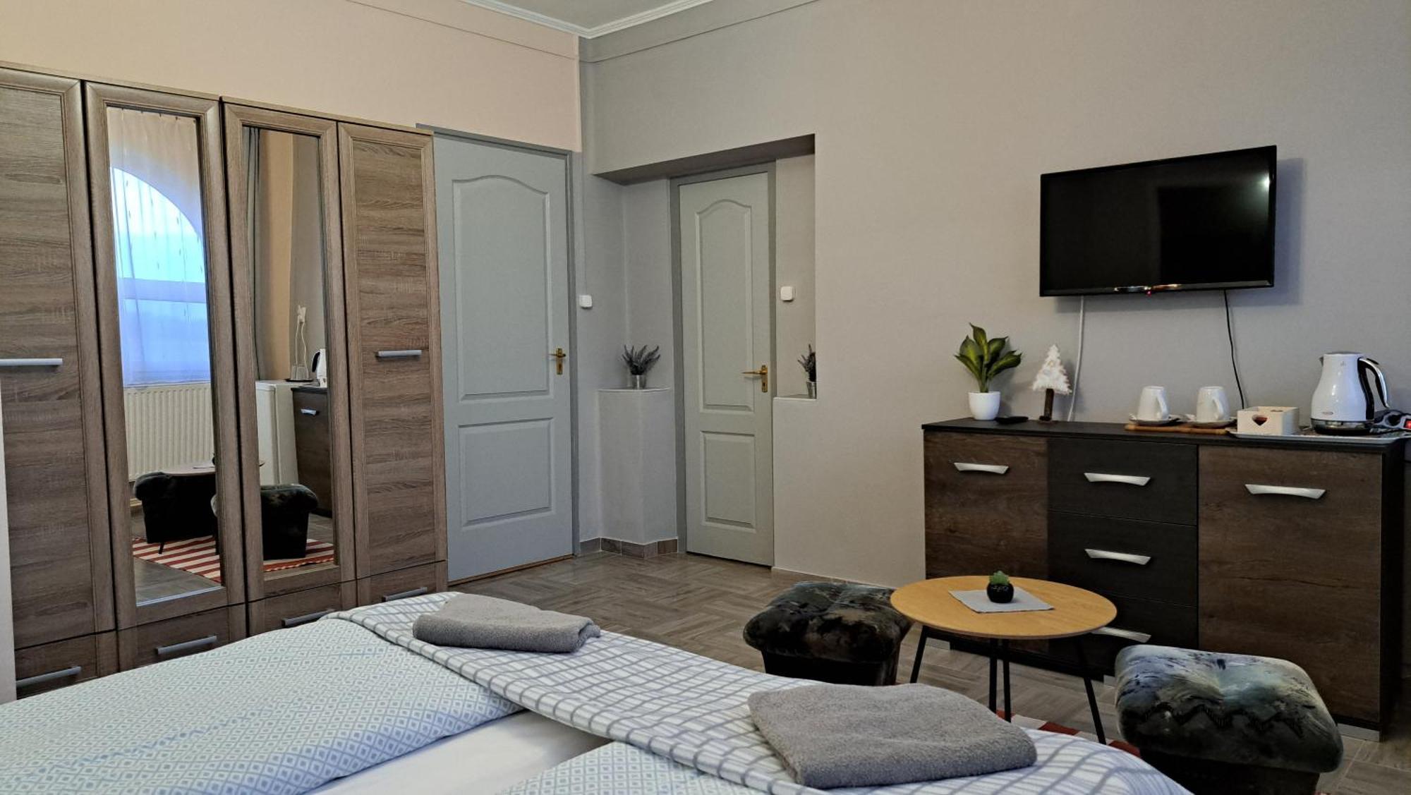 Bed and Breakfast Kisdiófa Panzió és Vendéglő Vajdácska Exterior foto