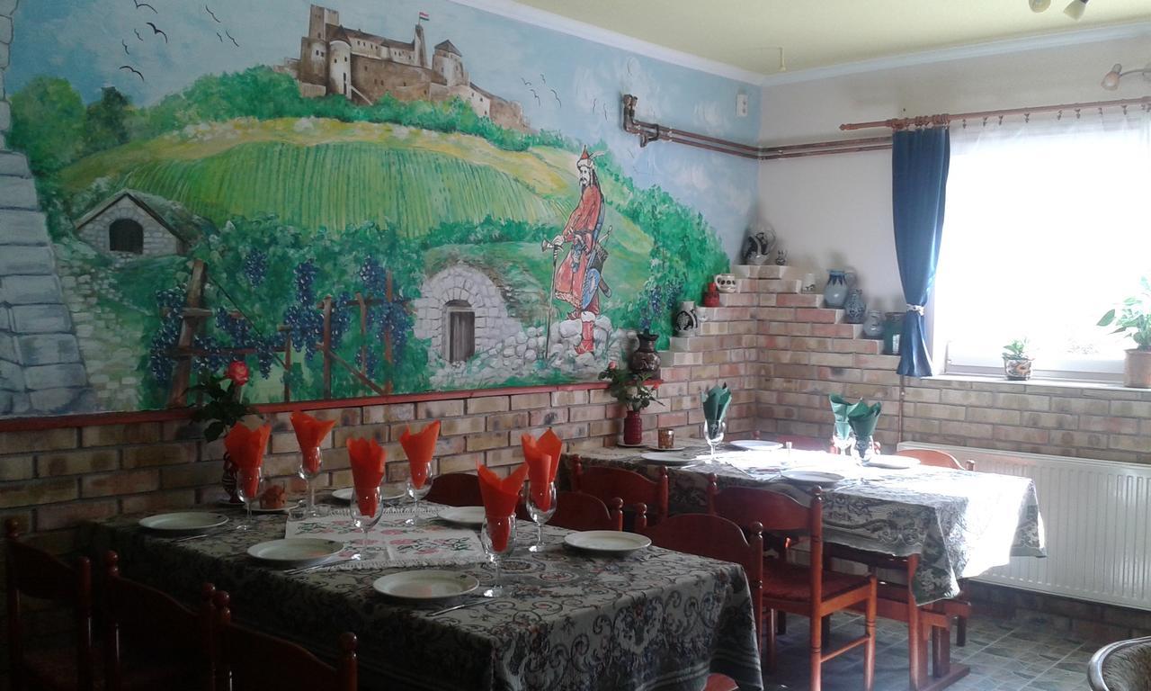 Bed and Breakfast Kisdiófa Panzió és Vendéglő Vajdácska Exterior foto