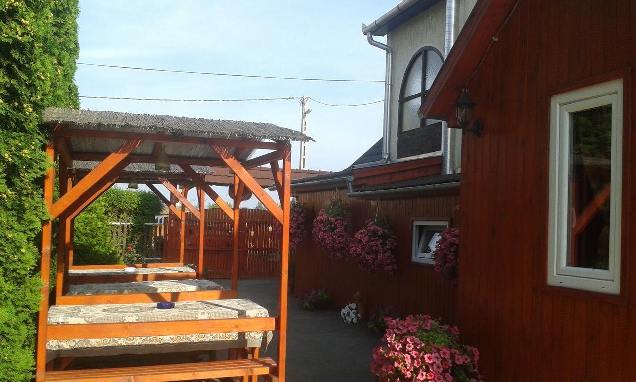 Bed and Breakfast Kisdiófa Panzió és Vendéglő Vajdácska Exterior foto